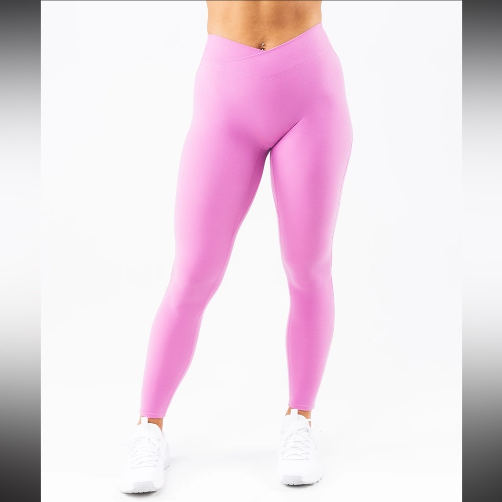 Alphalete Tenacity Wrap Legging - PURPLE RAIN